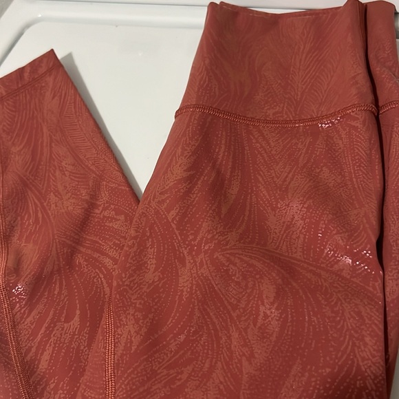 Lululemon leggings. Pink with a subtle pattern, size 4, great condition. - Picture 7 of 7